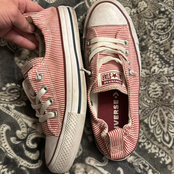 Converse Women’s Size 7 Red/White Stripe - Picture 5 of 7